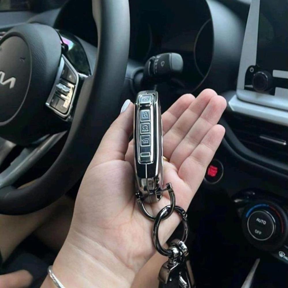 Vỏ Ốp Bọc Chìa Khóa Ô Tô KIA K3/5/7/Cerato/Sorento 3–5 nút cạnh sườn, kèm móc khoá & vỏ bọc chìa.