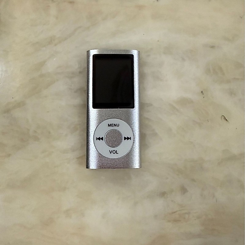 Nhà sản xuất Bluetooth MP3 Thế hệ thứ tư mp4 1.8 Màn hình thế hệ thứ 4 với Card màn hình Phát nhạc T