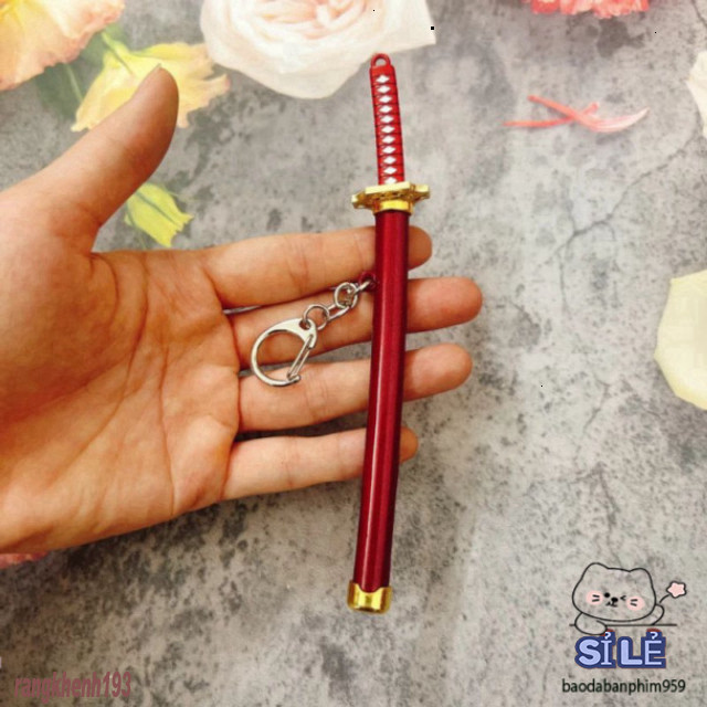 Móc Khóa Zoro Law One Piece 16cm - Đồ Sưu Tầm Anime Chất Lượng ## Description: Móc khóa Zoro Law One