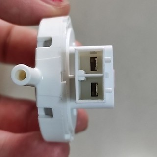 phao máy giặt Sharp cảm biến nước máy giặt Sharp
