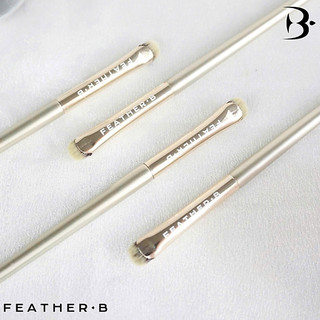 Cọ kẻ mí dưới - mí mắt Feather B 302