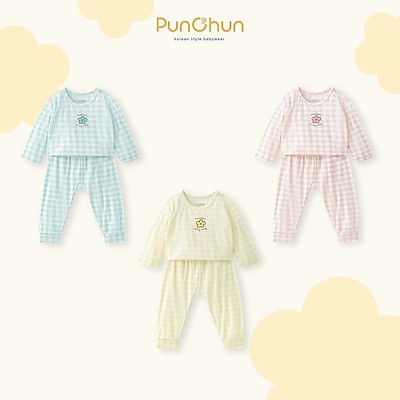 [PUNCHUN 9M-5Y] Bộ quần áo dài cúc vai tay phối Friend cho bé gái