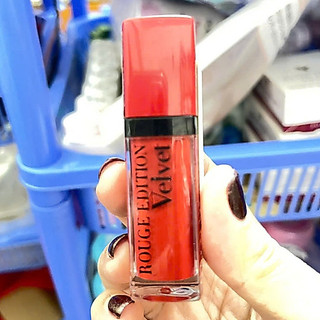 Son Lì Dạng Kem Bourjois 01  ( Đỏ Tươi ) Hàng mẫu test