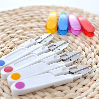 Kéo cắt chỉ có nắp
