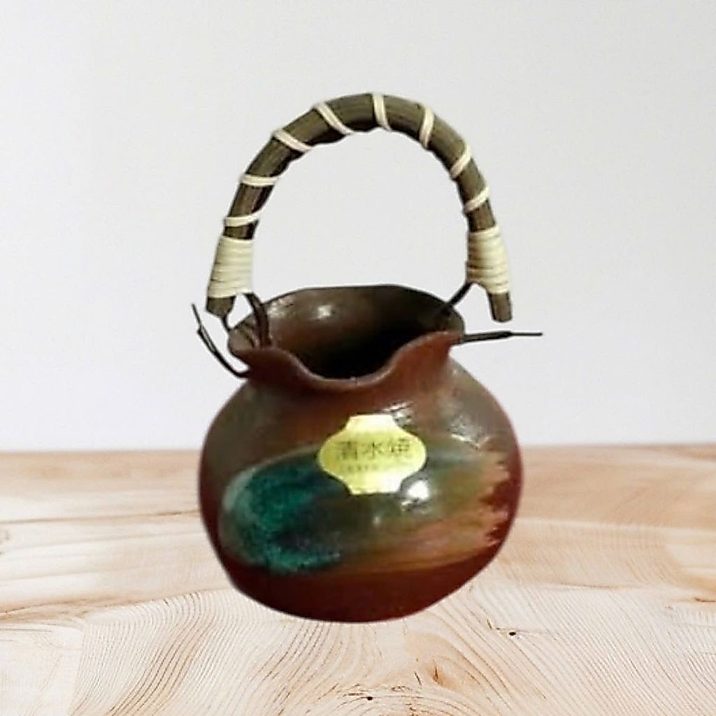 bình gốm cắm hoa Ikebana