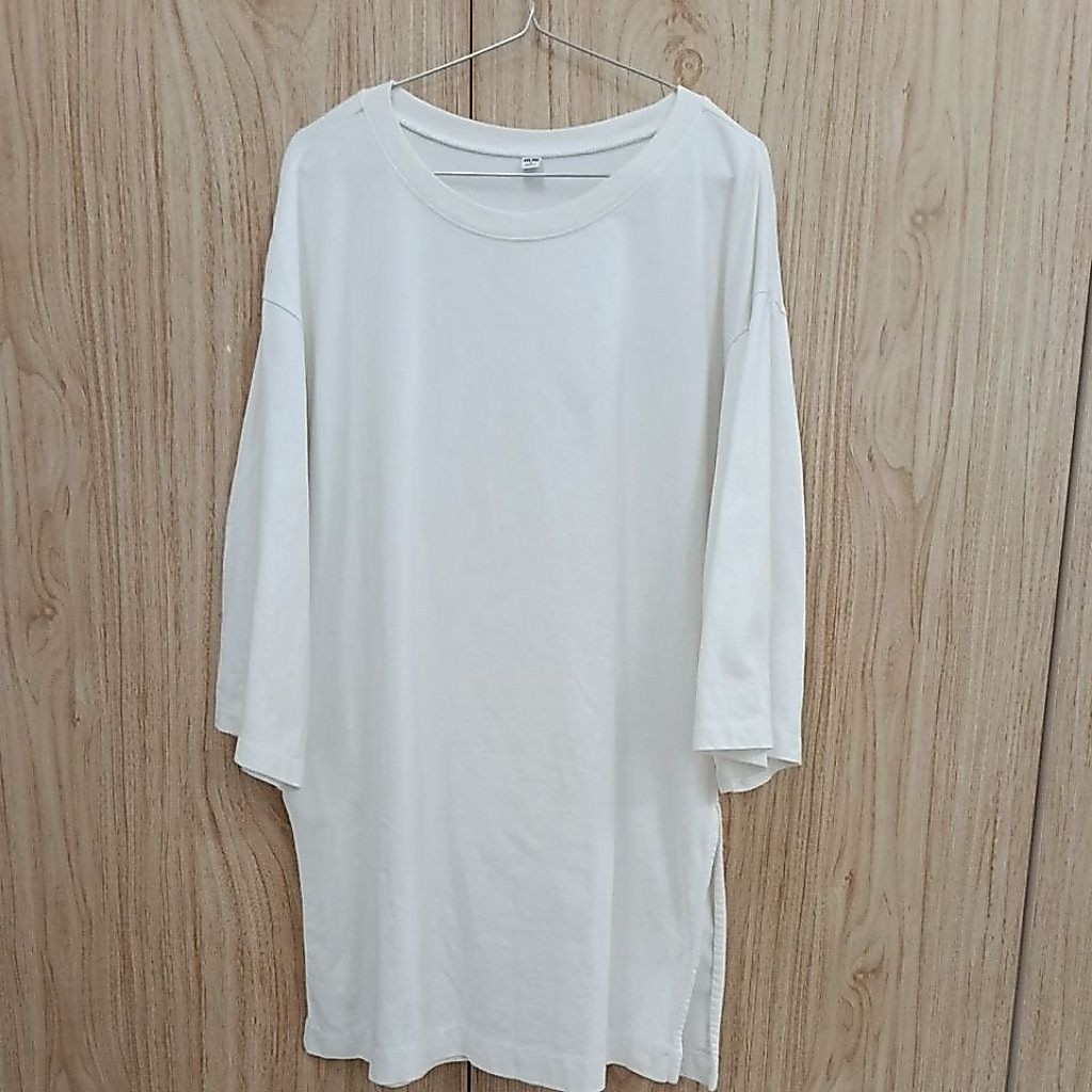 2hand áo thun UNIQLO freesize