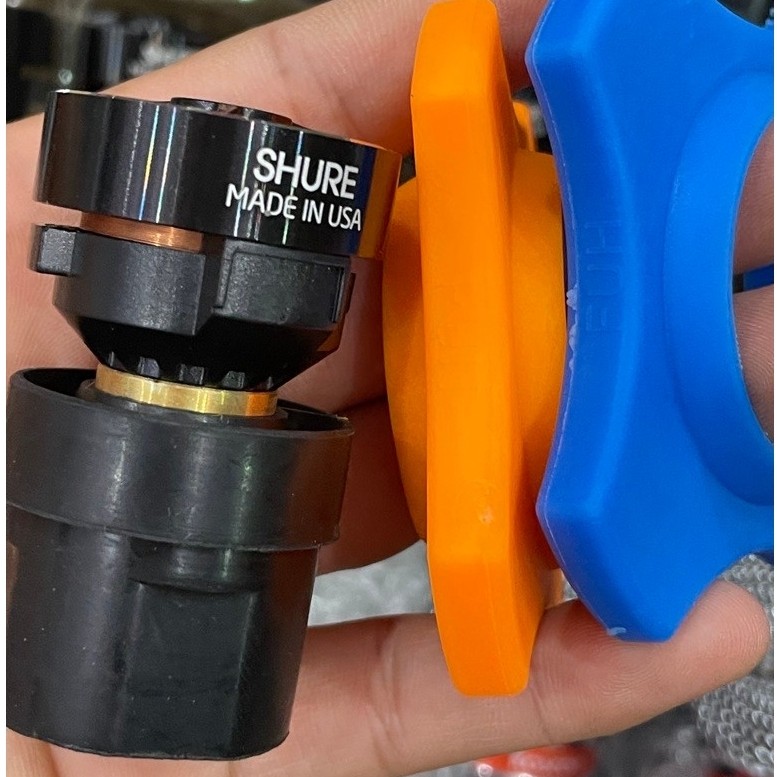 Củ micro Shure chống hú tặng kèm chống lăn