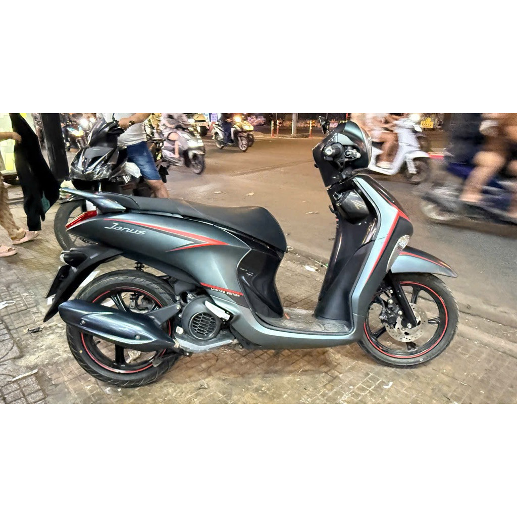Tem Janus decal cao cấp Thế giới tem xe