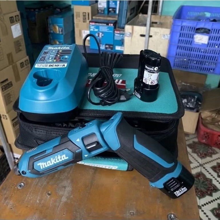 Máy vặn vít có búa sử dụng pin Makita TD022DSE 7.2V