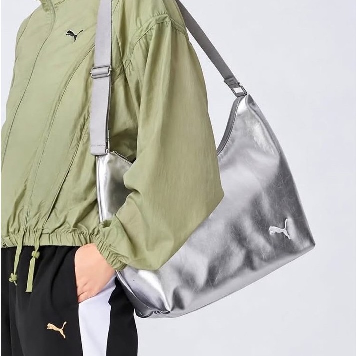 [AUTH] Túi Xách Đeo Vai PUMA CAT Slouchy Hobo Bag In Metallic Silver