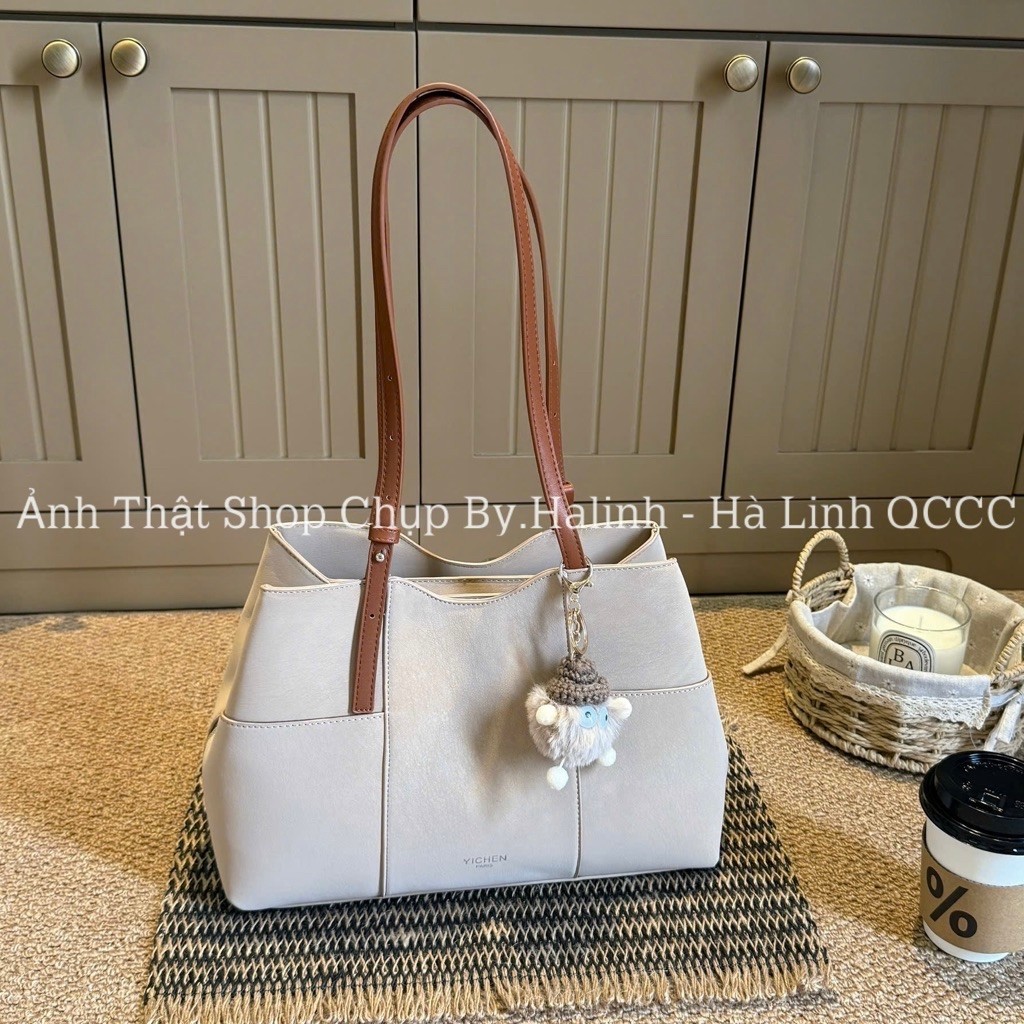 Yichen Bigsize - Túi Tote Kẹp Nách Yichen Kèm Charm Bông New