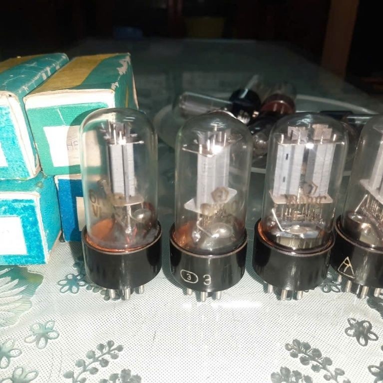 bóng chân không điện tử 6h8c sản xuất tại Liên Xô hàng lưu kho