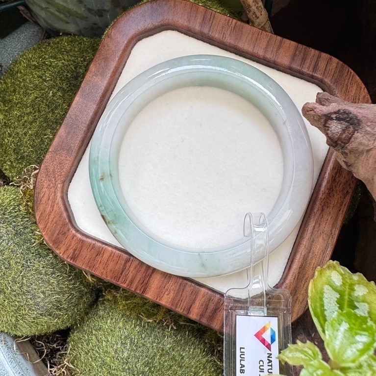 [Ni 53 LiuLab] Vòng Phỉ Thuý Type A. Bạch Lục Phớt Tím - Moon Jade