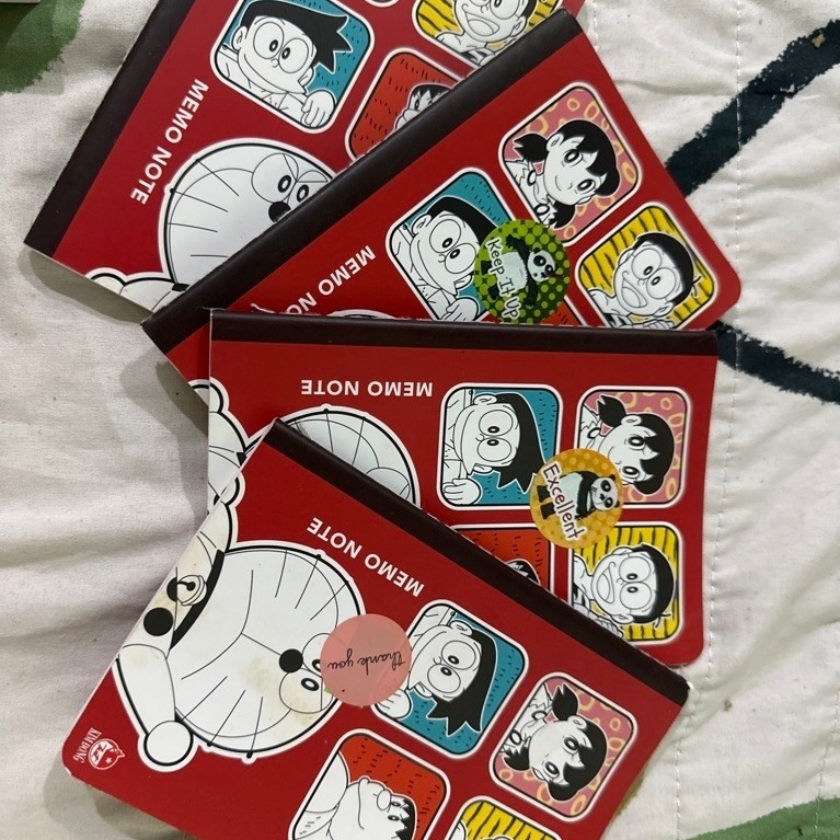 Set phụ kiện 4 sổ Doraemon size nhỏ như ảnh