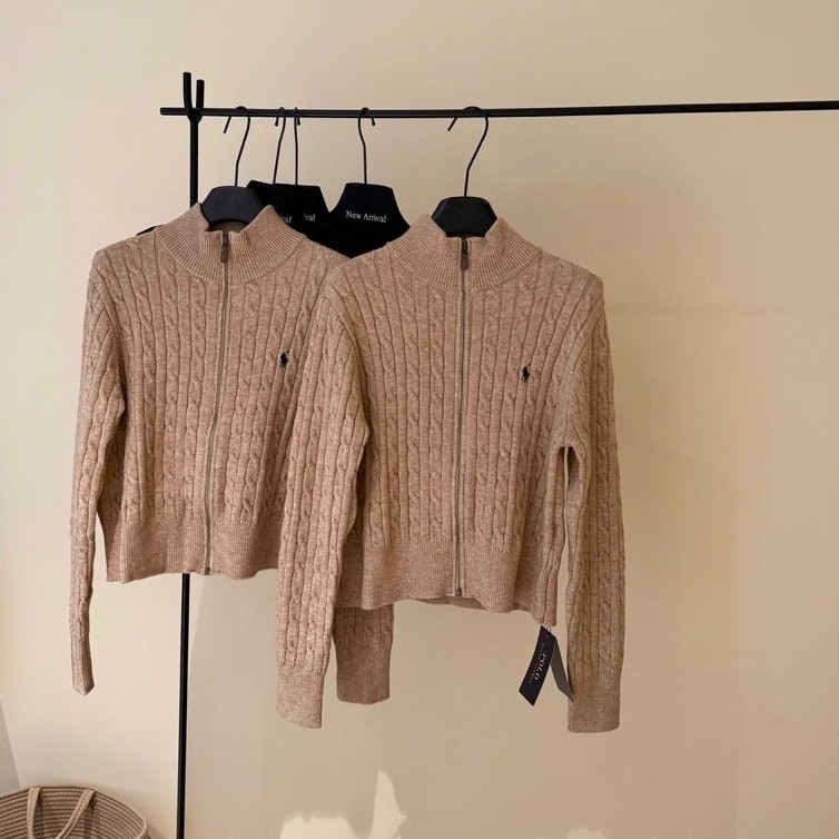 EMPINK Studio / ÁO LEN POLO KHOÁ ZIP NGỰA VẶN THỪNG QCCCL1