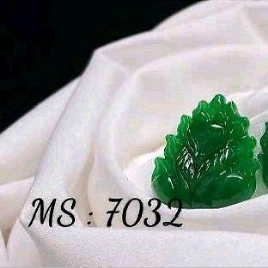 Mặt hồ ly chúa cam-thach xanh ( MS: 7032, M2000)