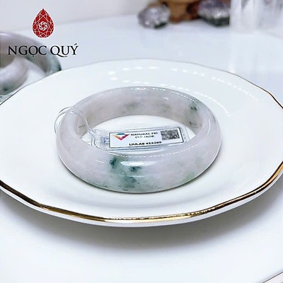 Vòng cẩm thạch A - Ngọc phỉ thúy type A màu trắng hoa bay ni 52-56 mm chất nếp hóa (kèm kđ type A)- Ngoc Quý
