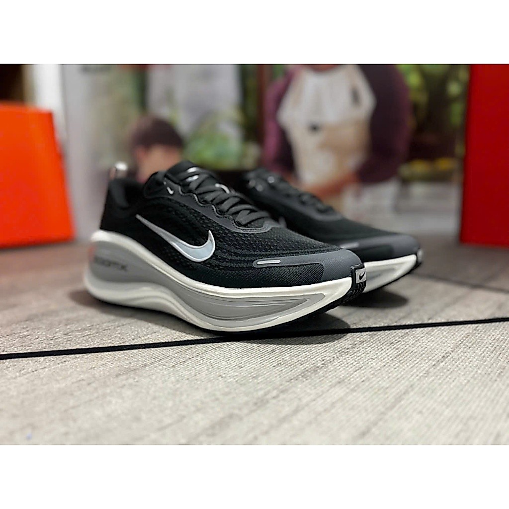Giày Thể Thao Air Zoom Vomero 18 Plus (Fullbox)