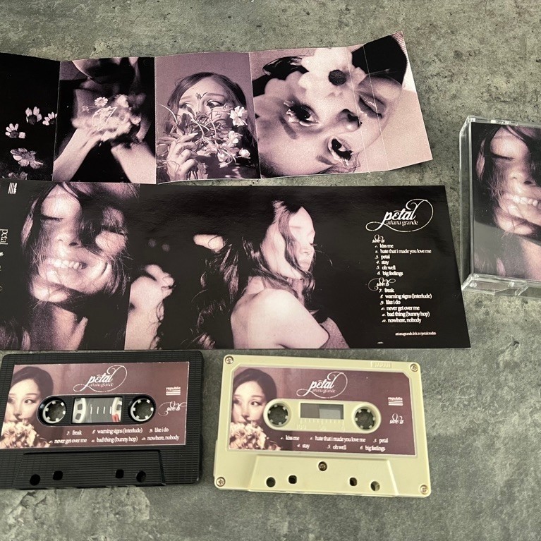 Băng cassette Petal - Ariana Grande