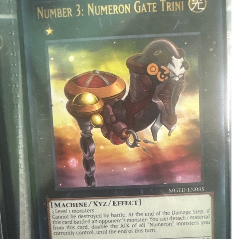 Bài yugioh: Number 3 numeron gate trini
