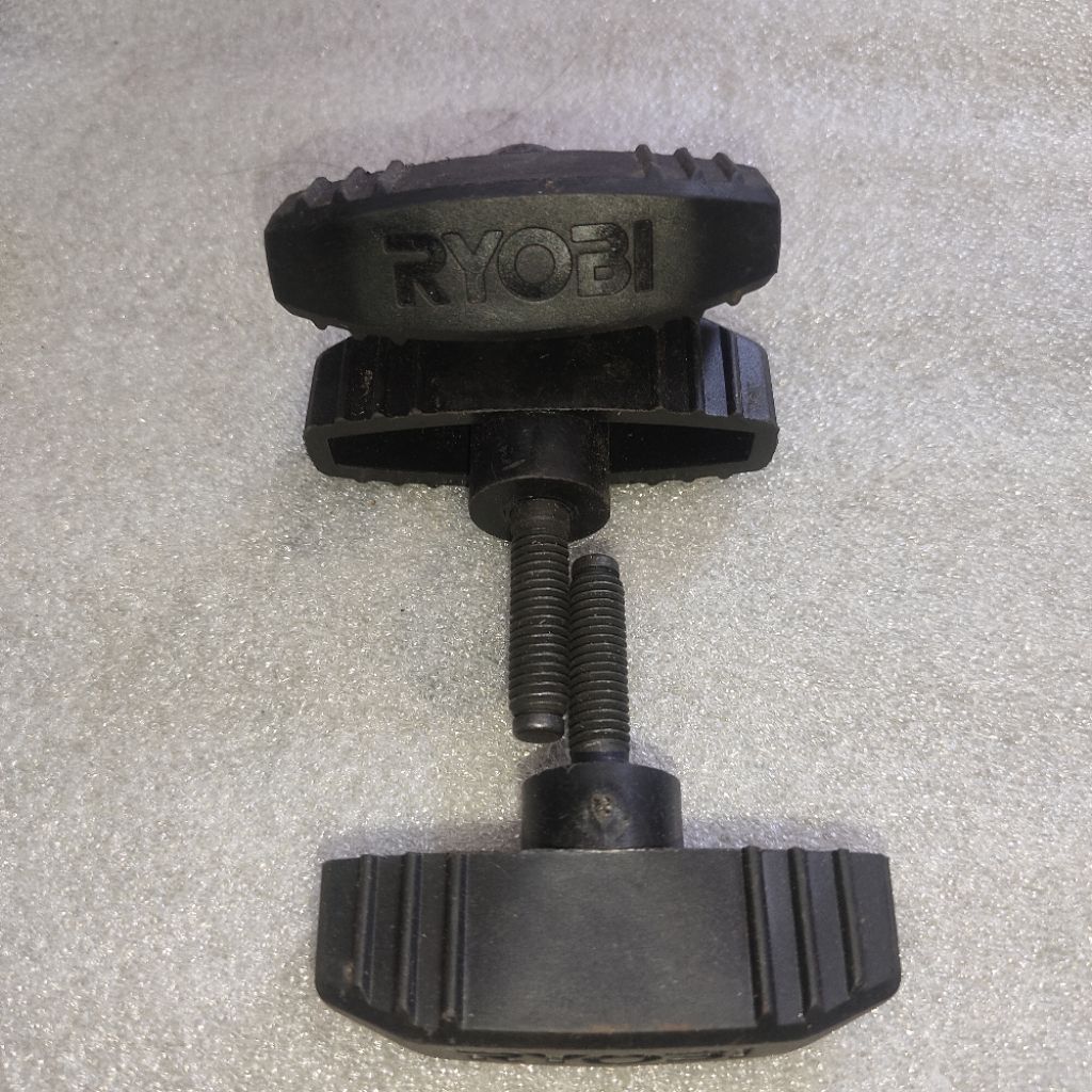 Núm vặn Ryobi chính hãng Bulon M8x30