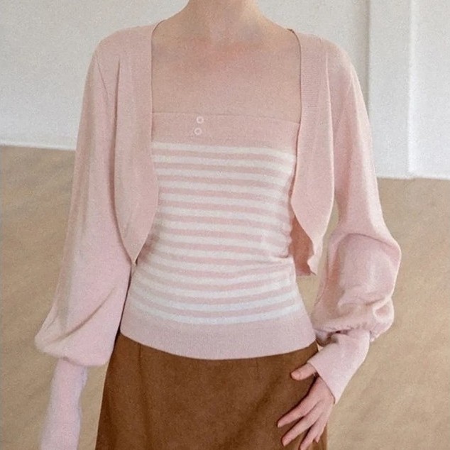 Áo khoác cardigan dệt kim gân kiểu bolero ngắn - hãng EGGKA