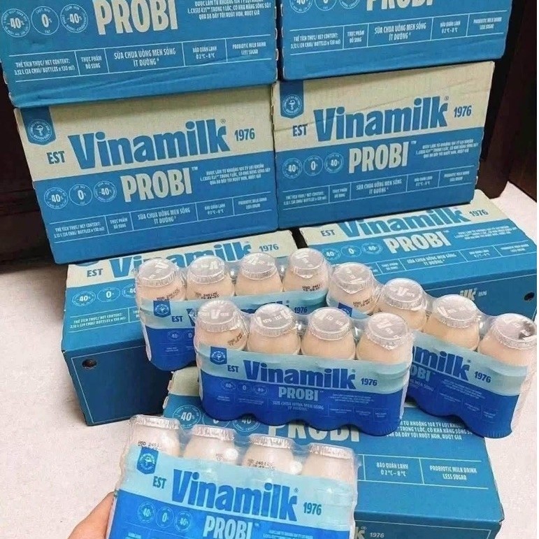 1 thùng 24 chai x 130ml Men probi Vinamilk ít đường