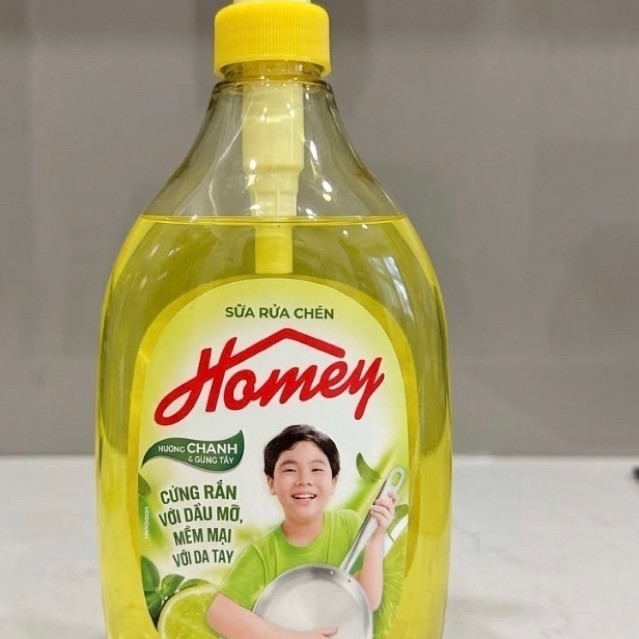 Nước rửa chén Homey hương Chanh & Húng Tây 950ml