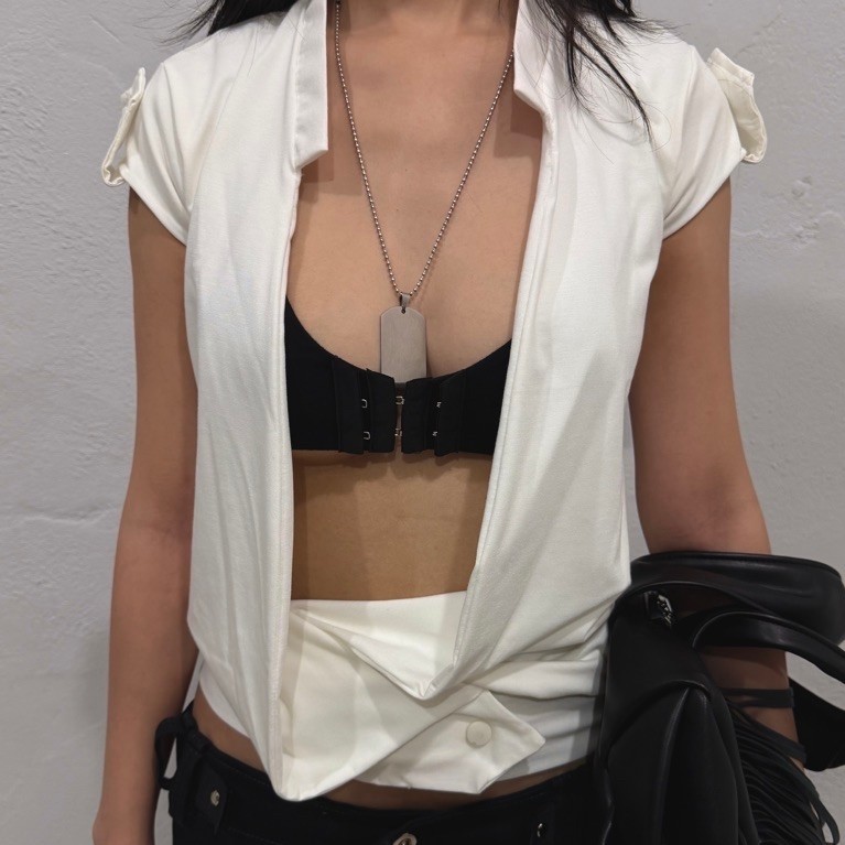 Áo bolero nữ cropped tay ngắn dáng nhún màu trắng - AOIZONE POISON BABY TOP