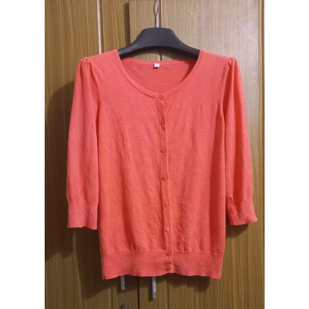 thanh lý áo len Cardigan của Uniqlo sai XL
