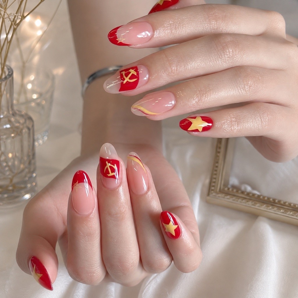 Nail Box yêu nước Việt Nam thủ công form hạnh nhân size S