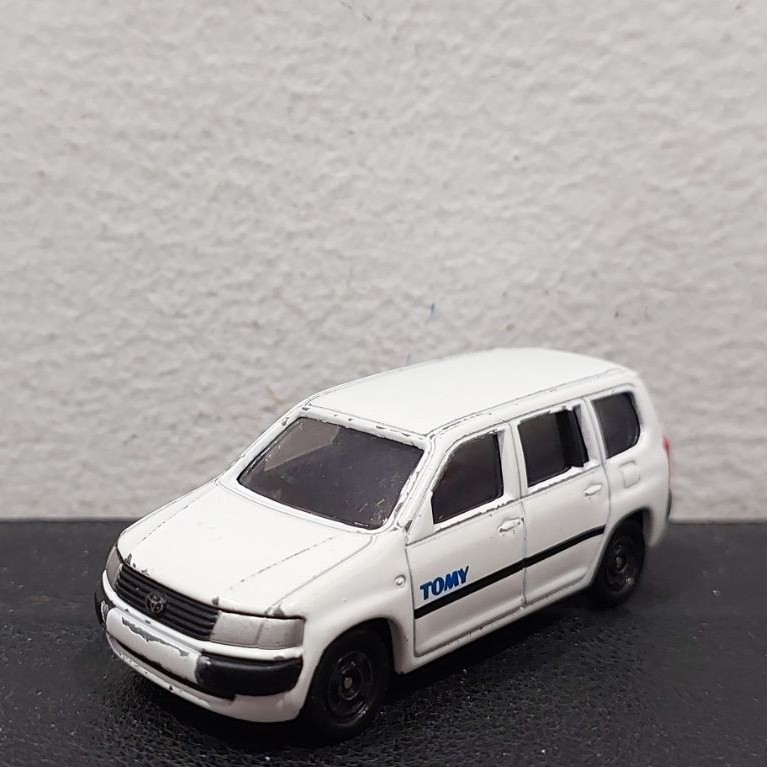 Xe mô hình Tomica No. 97 Toyota Probox   - Made in China