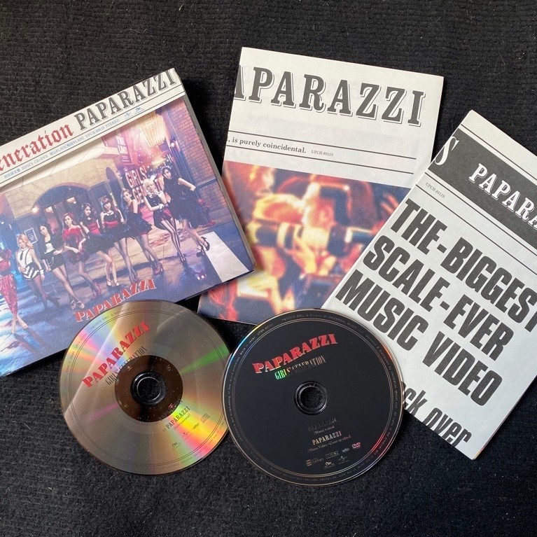 Snsd Album Nhật paparazzi đã khui seal, gồm CD dvd photobook poster như hình .