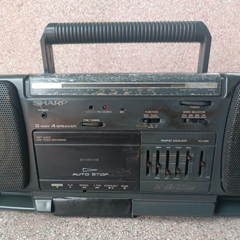 ( xác decor) Đài Radio Cassette SHARP GF-339Z (GY) hư chức năng Cassette