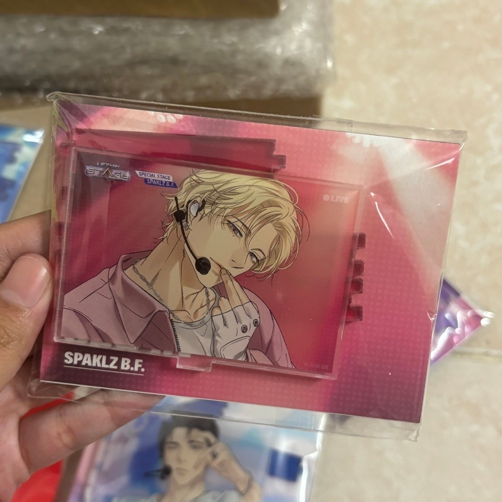 [CHÍNH HÃNG] LẺ ONLY BLOCK ACRYLIC SPAKLZ HAN SEOIN BACKLIGHT BACK LIGHT ĐẰNG SAU ÁNH ĐÈN KHÔNG CARD