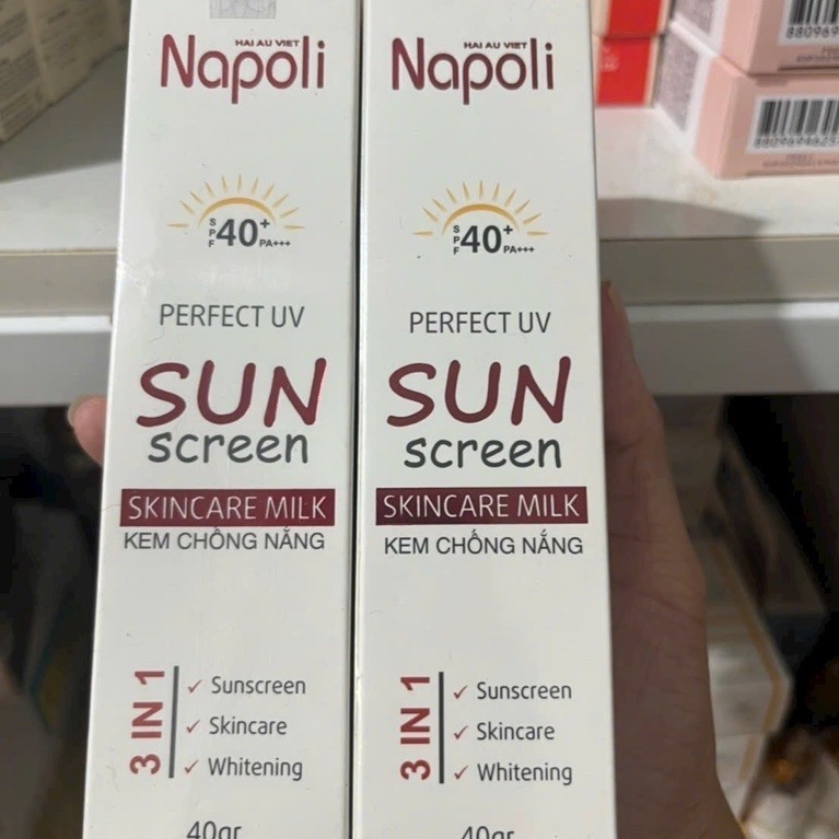 Kem chống nắng napoli