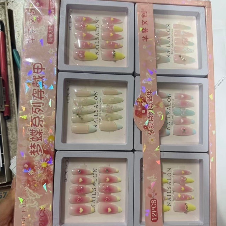 sỉ khay 12 bộ móng nail box loại đẹp gắn đá