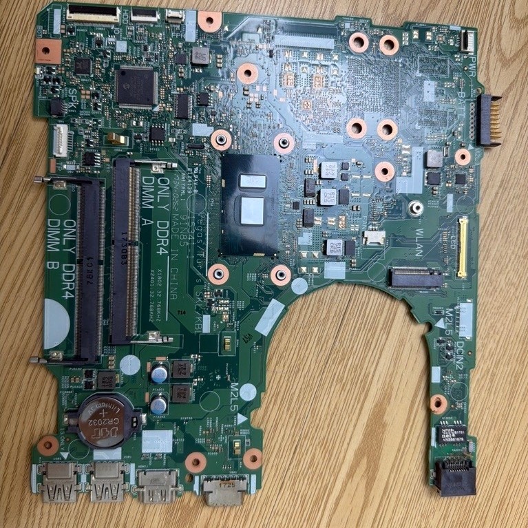 Main Dell Inspiron 3467 / 3468 / 3567 / 3568 CPU I5 7200u