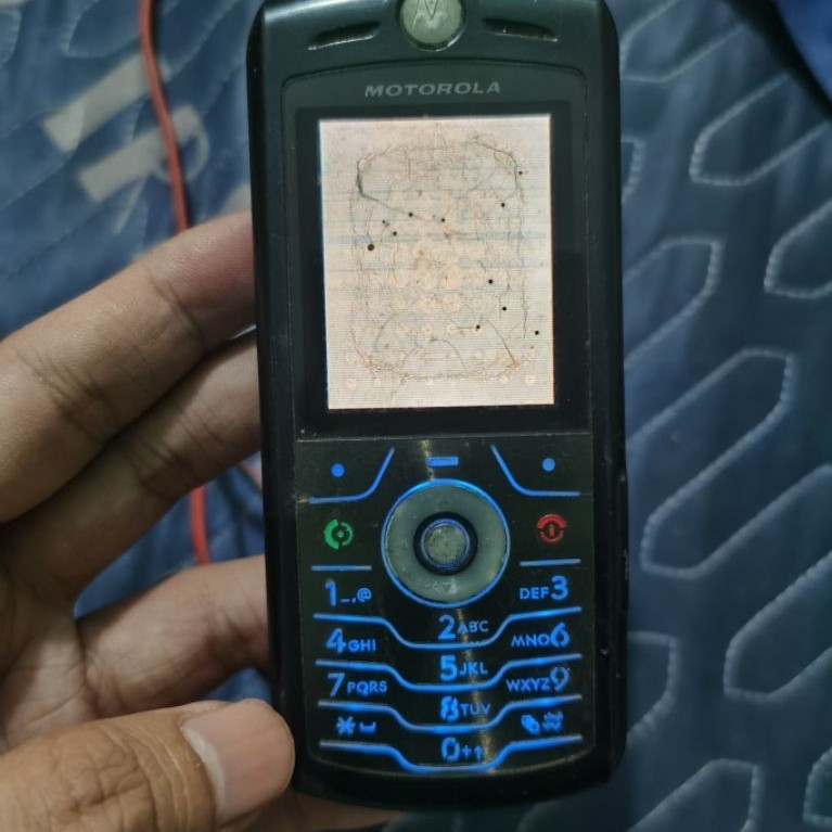 Linh kiện điện thoại Motorola L7 hỏng màn hình