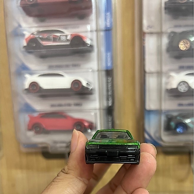Xe Mô Hình Hot Wheels 82 NISSAN SKYLINE R30 Xanh Lá Losse (K Còn Card)