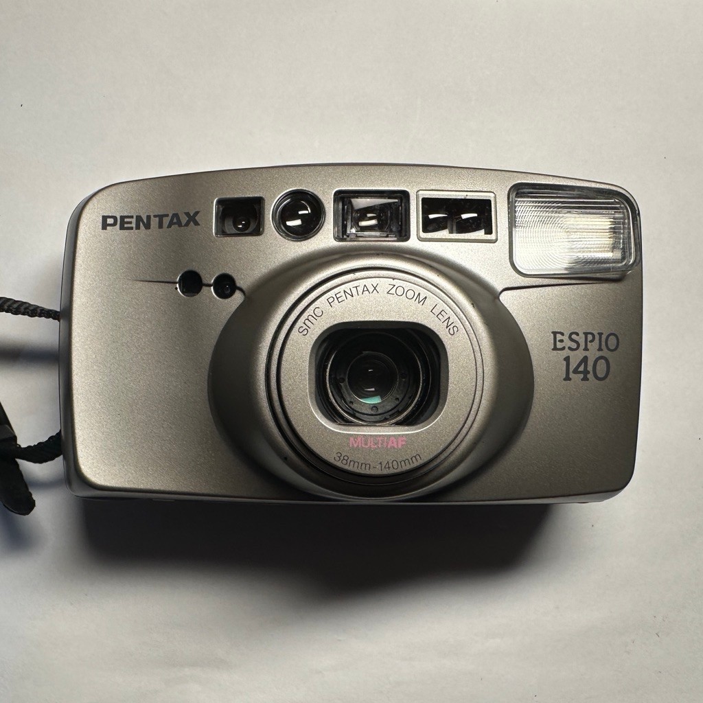 Máy ảnh film pns Pentax Espio 140 đẹp kèm bao da và dây đeo