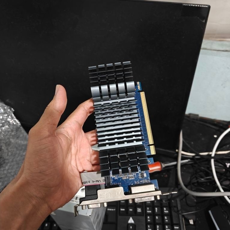 vga nvidia gt 730 2gb ddr5