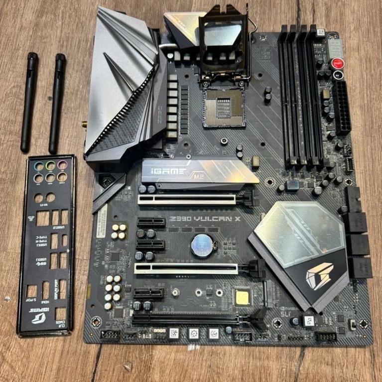 [ Second Hand ] Mainboard COLORFUL iGame Z390 Vulcan X
