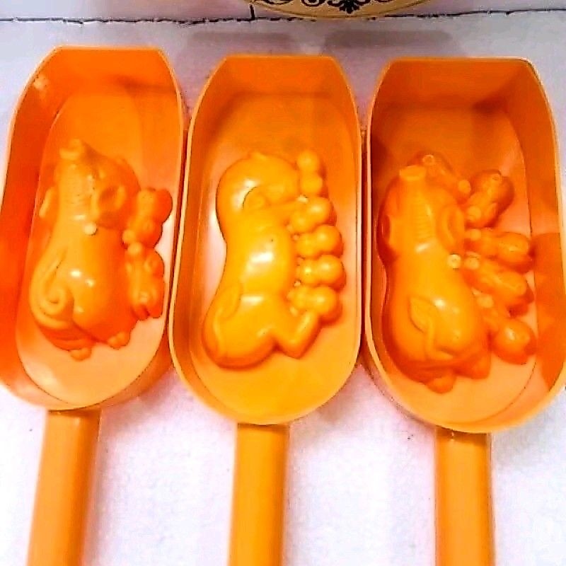 khuôn bánh trung thu gõ Heo 2 250gr - 300gr