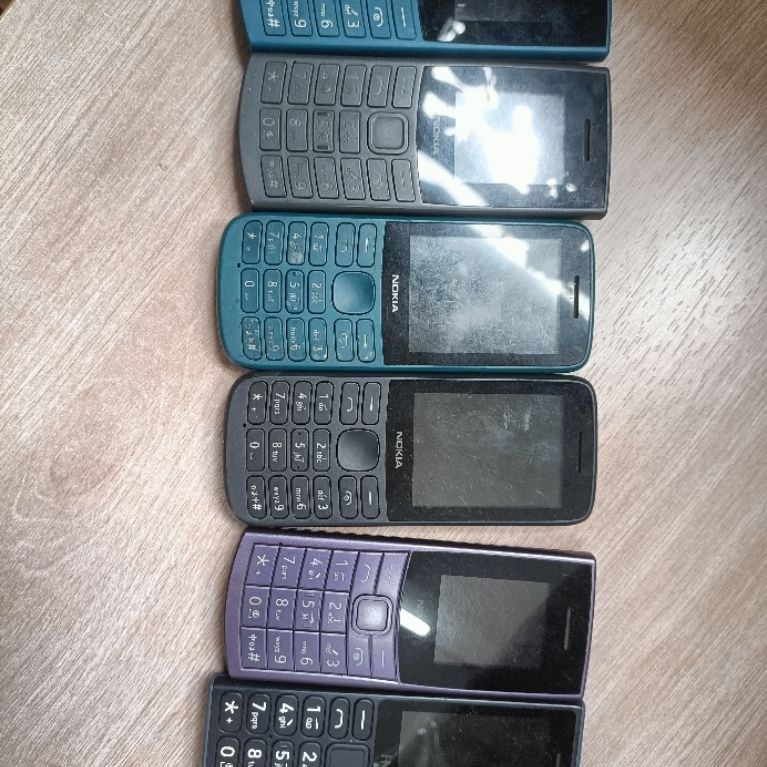 Nokia 105 4G 2024, 110 pro, 105 pro, 215 4g..chính hãng nokia, máy đã qua sử dụng, màu ngẫu  nhiên