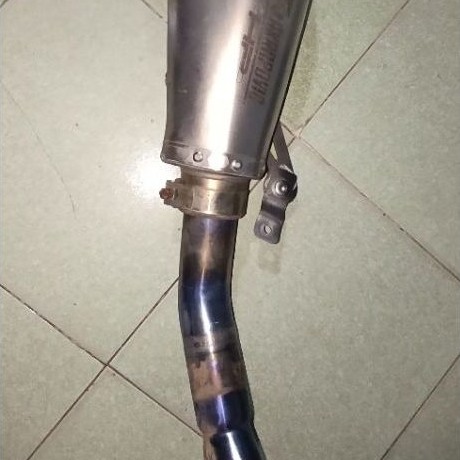 Lon pô Akrapovic