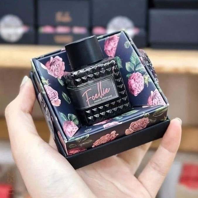Nước Hoa Vùng Kín Foellie Chai 10ml Đen