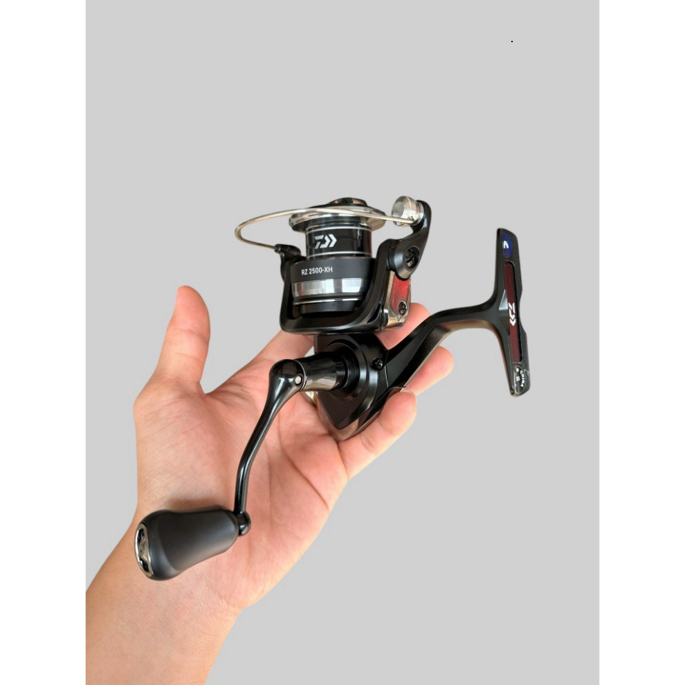 Máu câu cá Daiwa RZ 4000 hàng loại 1 - Máy đứng câu lure máy quay rất êm và mượt gyaaa jiavfdd
