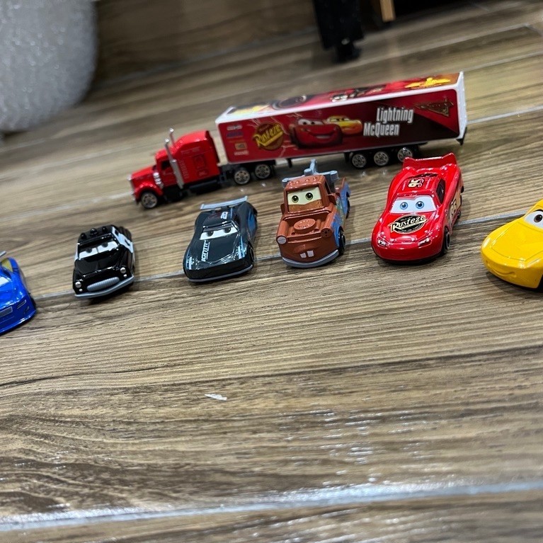 Xe ô tô Lightning McQueen