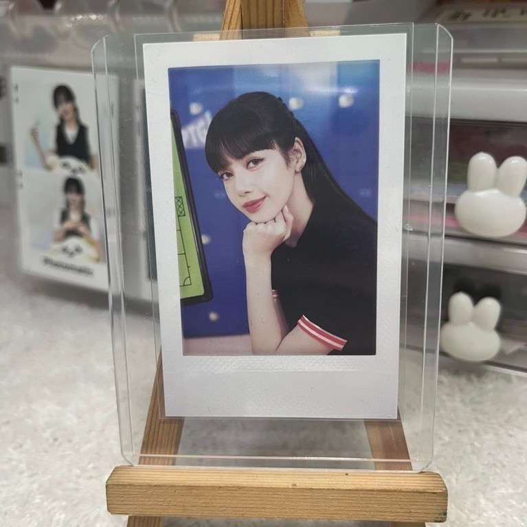 card off pola Lisa Blackpink